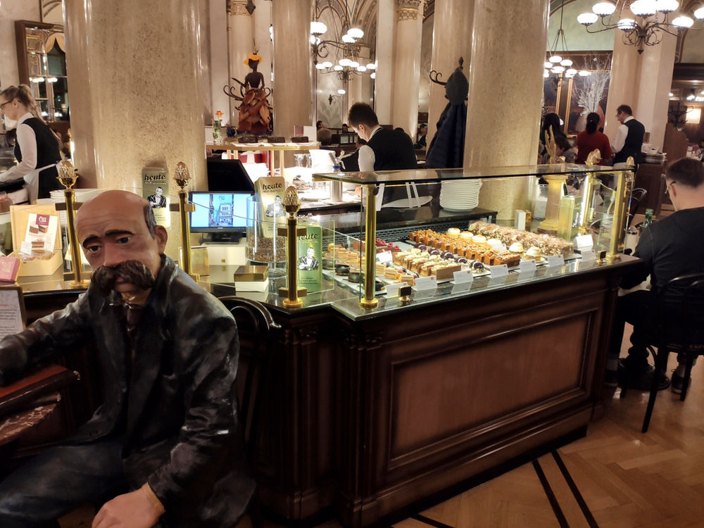 7 Historical Places to Eat in Vienna | Krista the Explorer