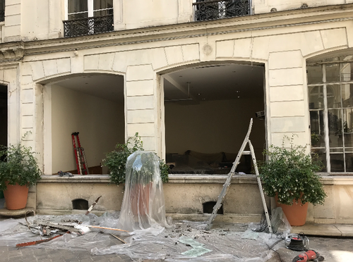 01-Mise en place chantier - 10001 fenetres paris.PNG