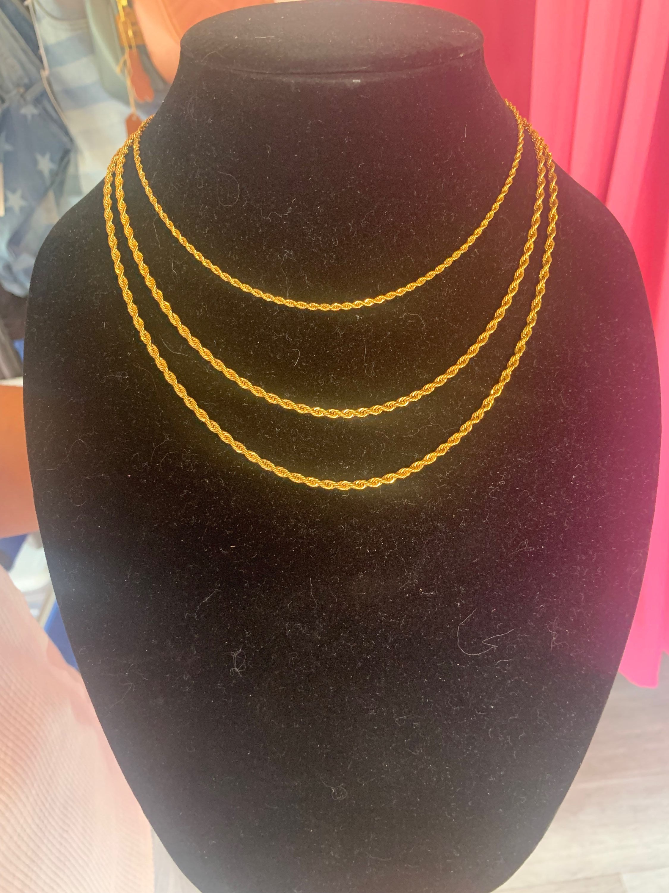 00132 - Gold rope chain  13-15”