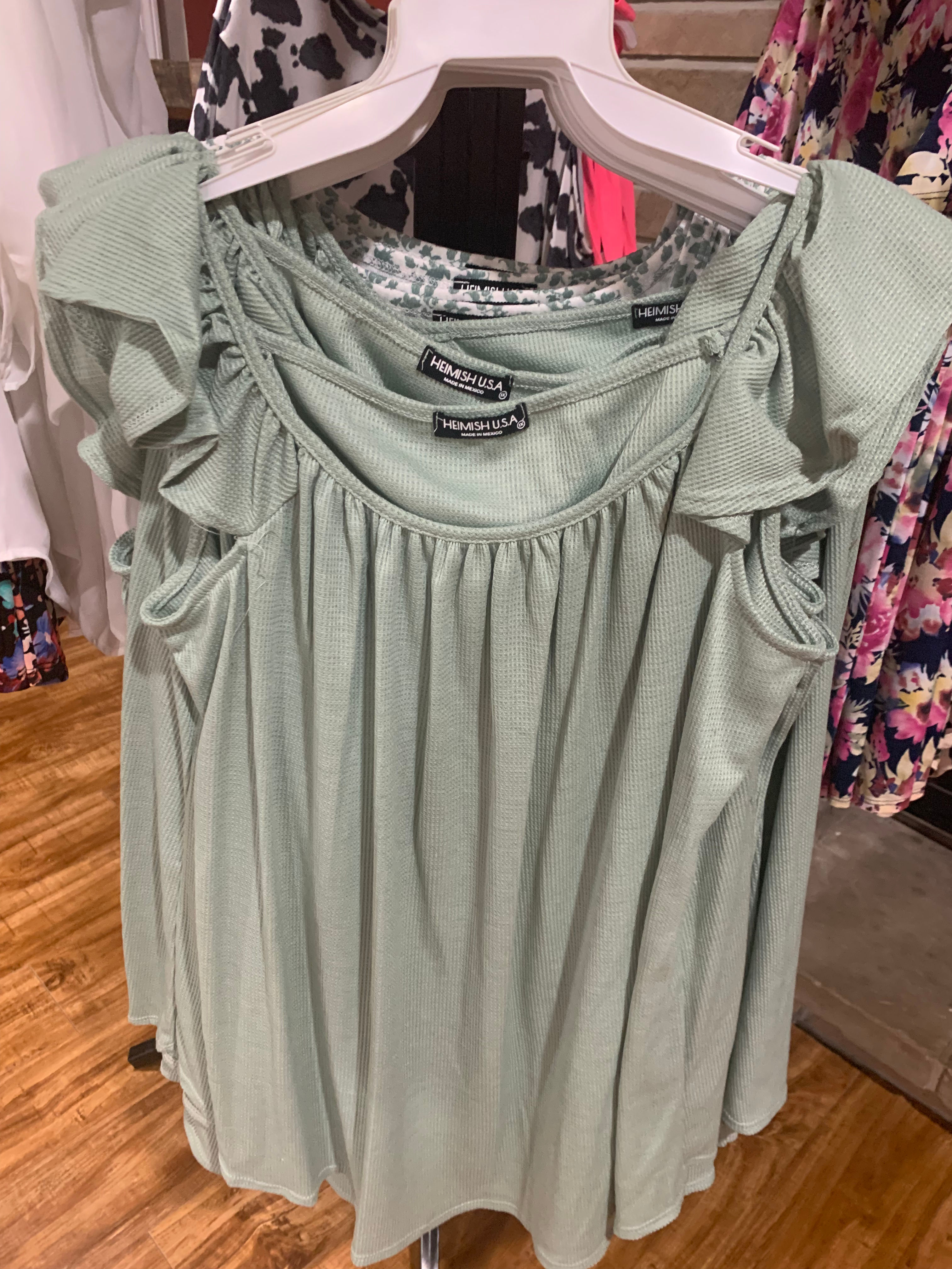 00325 - Plus size - Ruffled sleeve tank top in sage