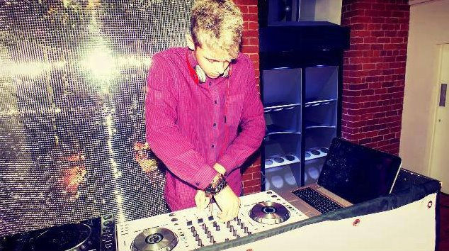 10616639_710476605746351_7491913656817989290_n