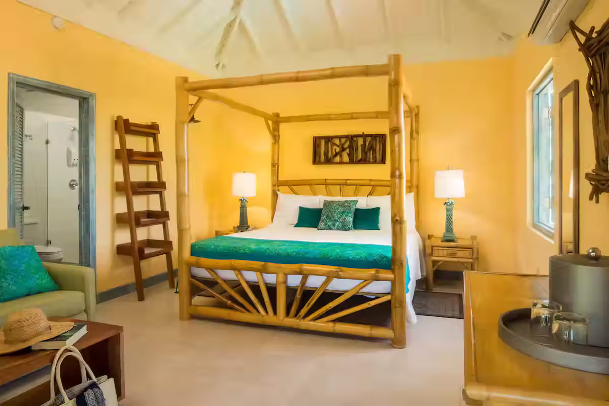 Country Country Standard King Double Occupancy