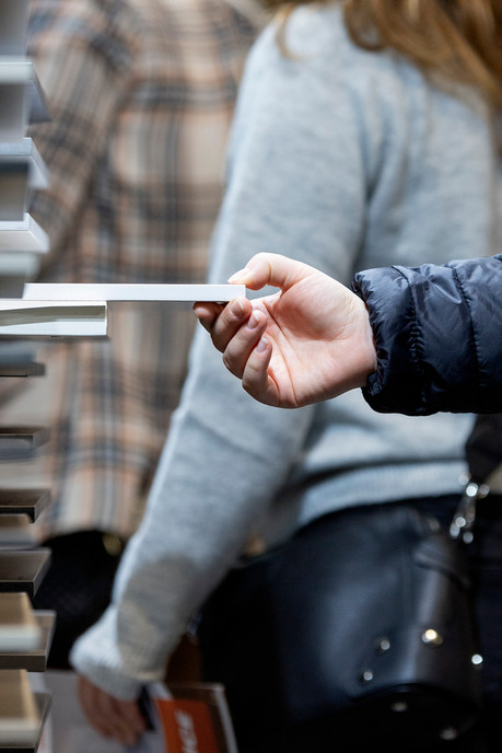 Forner-na-Warsaw-Home-2022-kolekcja-cienkich-blatow-kompaktowych-9