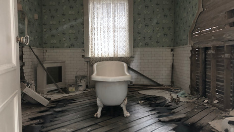 Lake House Haunted Bathroom; studio set