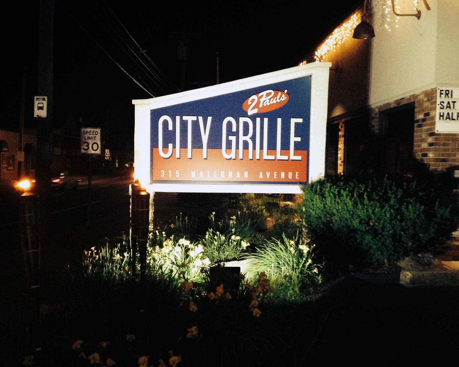 city-grille.f1cb27a519bdb5b6ed34049a5b86e317