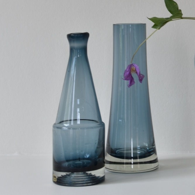 Thumbnail: Riihimaki Lasi bottle vase blue artglass vintage