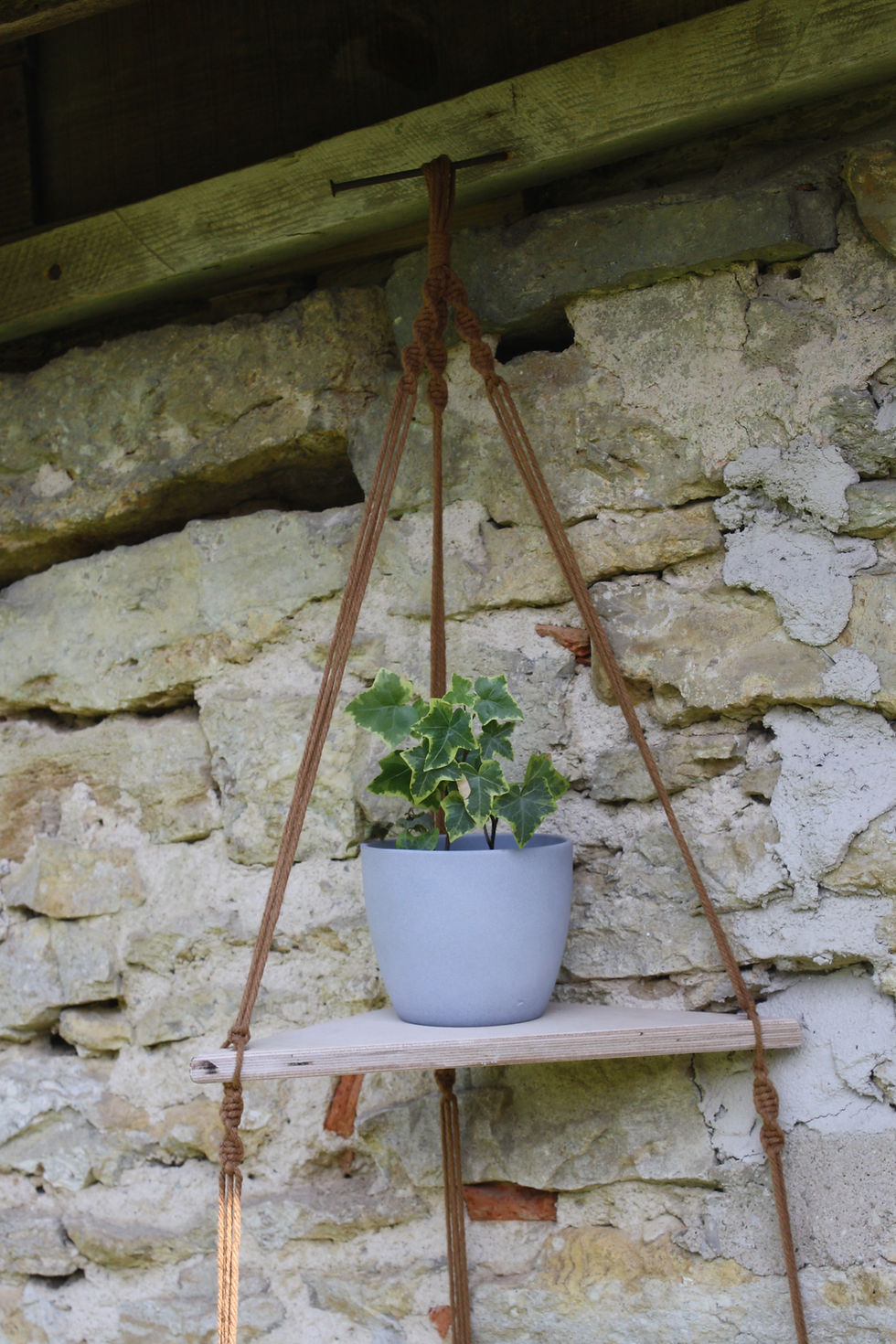 Miniaturbild: Makramee Hängeregal