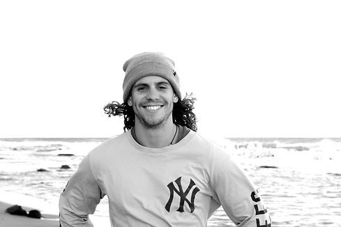 Alex2_edited.jpg