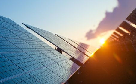 Solar Energy Pros and Cons 2025 | Is It Worth It?