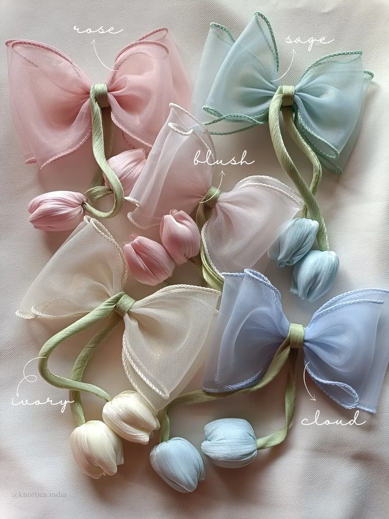 Tulip bow clip