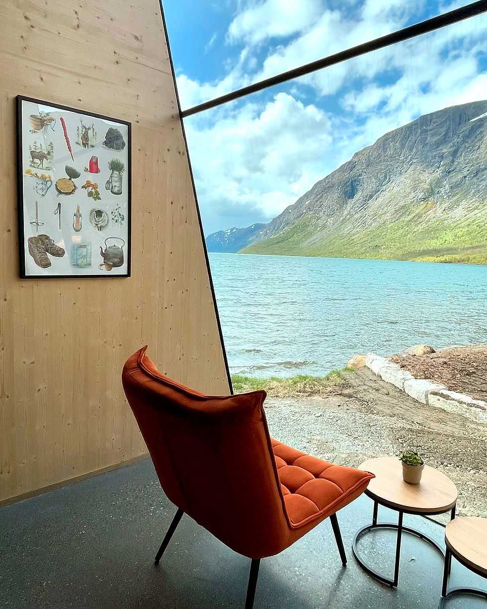 plakat_mette_illustrasjon_bilde_kunst_lugumstugu_edited.jpg