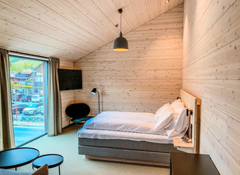 2019_09_24_Brimibue-hotell_edited.jpg