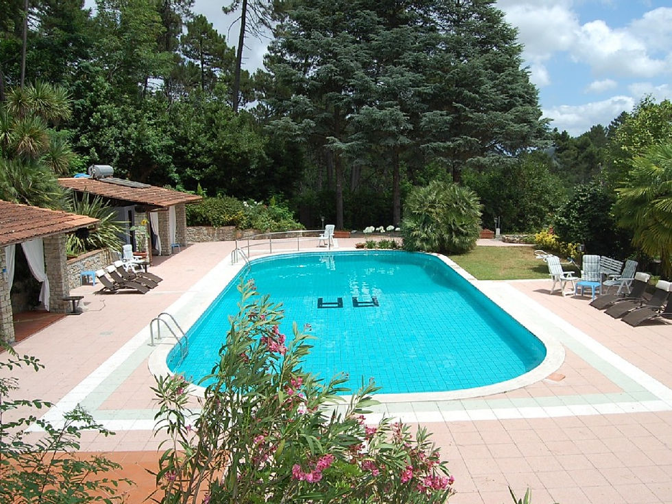 Swimming pool