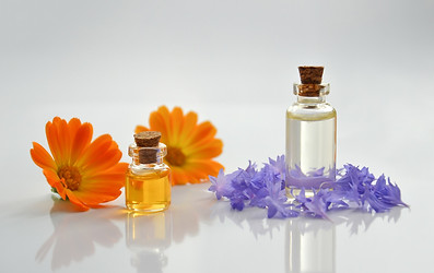 essential-oil-4065187_1920.jpg