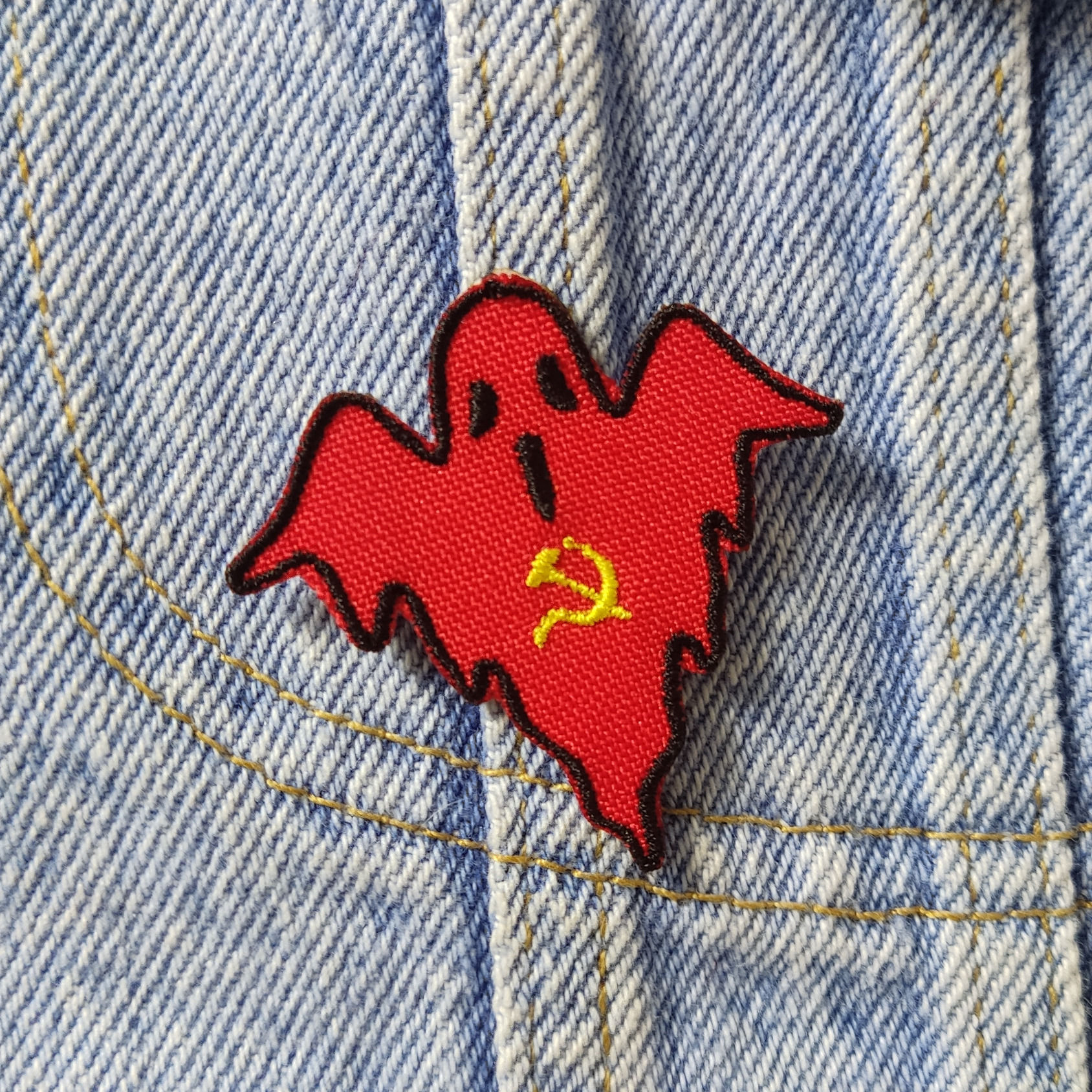 Fantasma do Comunismo - Patche Bordado com Termocolante