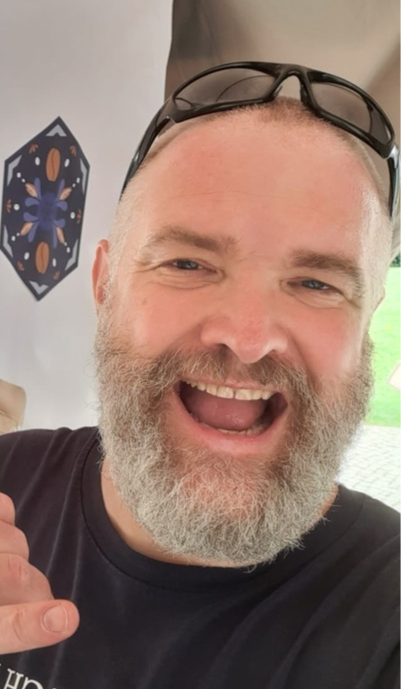Writer: Henning Schlueter