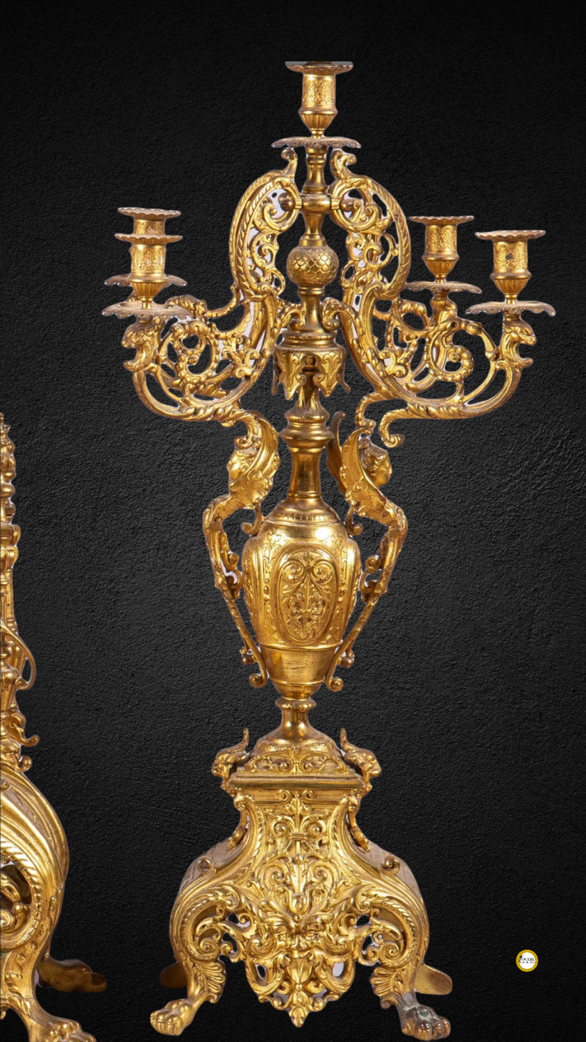 Thumbnail: Garniture de cheminée en bronze 