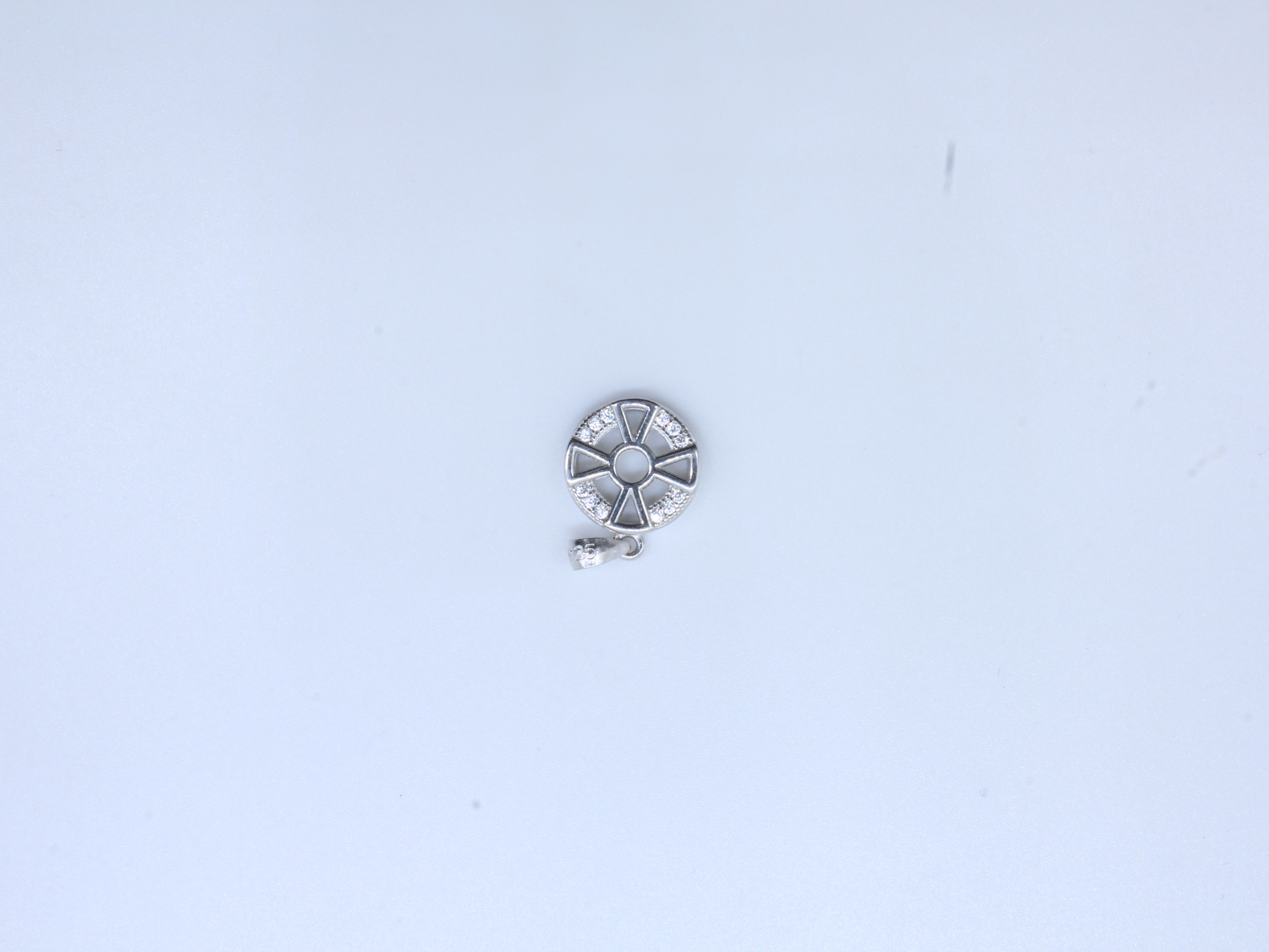 Women Pendent Simple