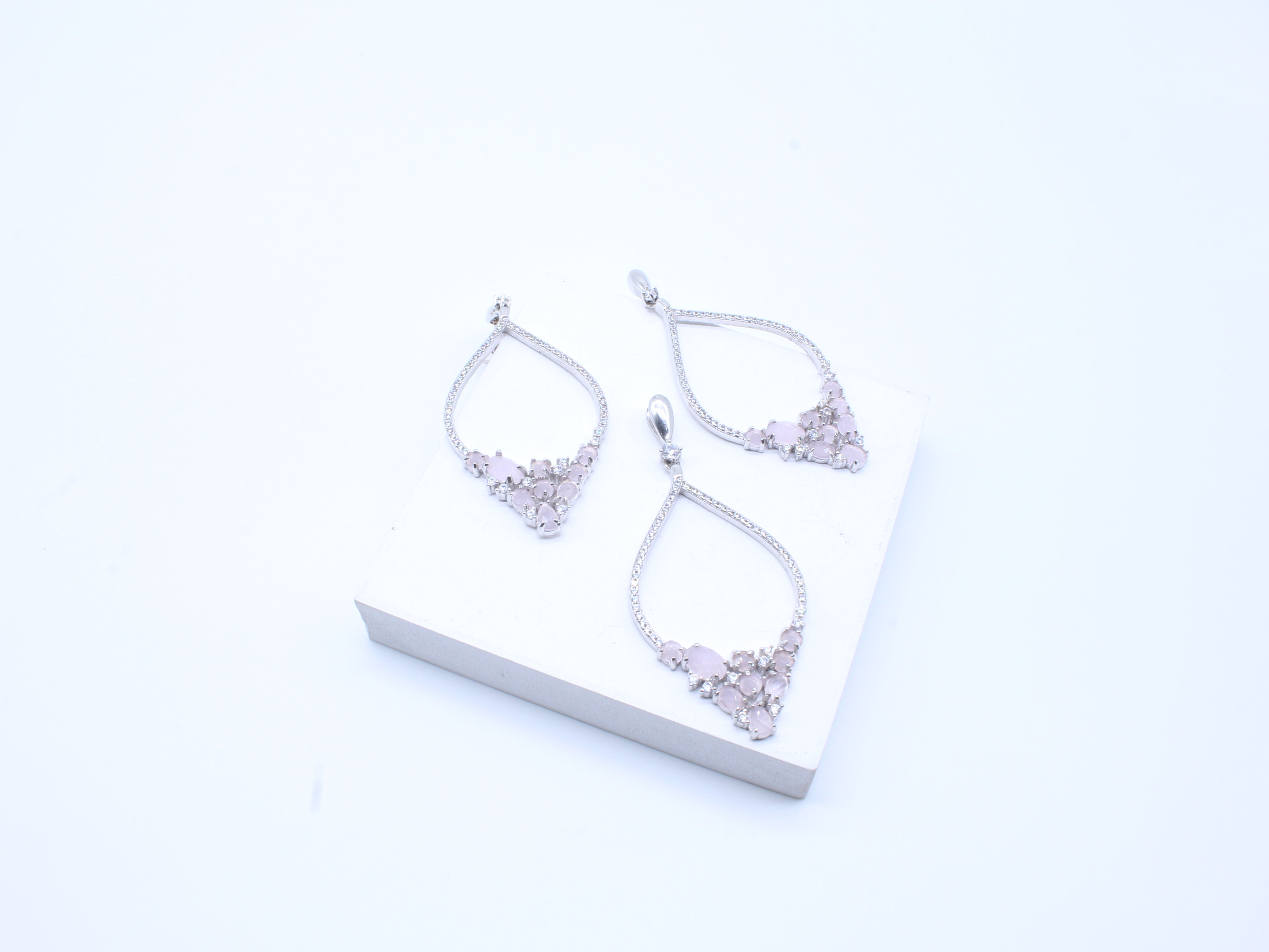 Women Pendant Set Multicolored Big