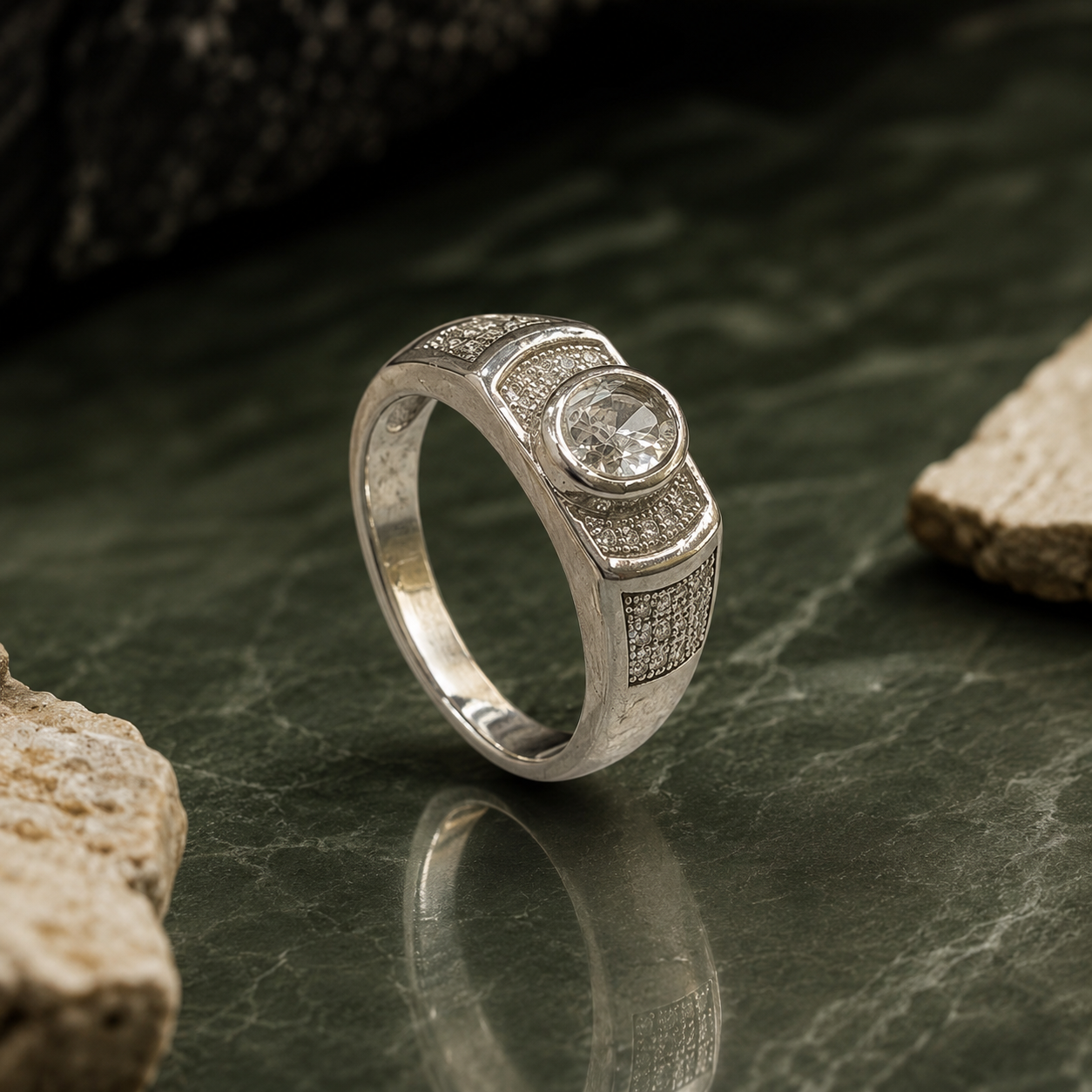 Round Stone Men’s Ring