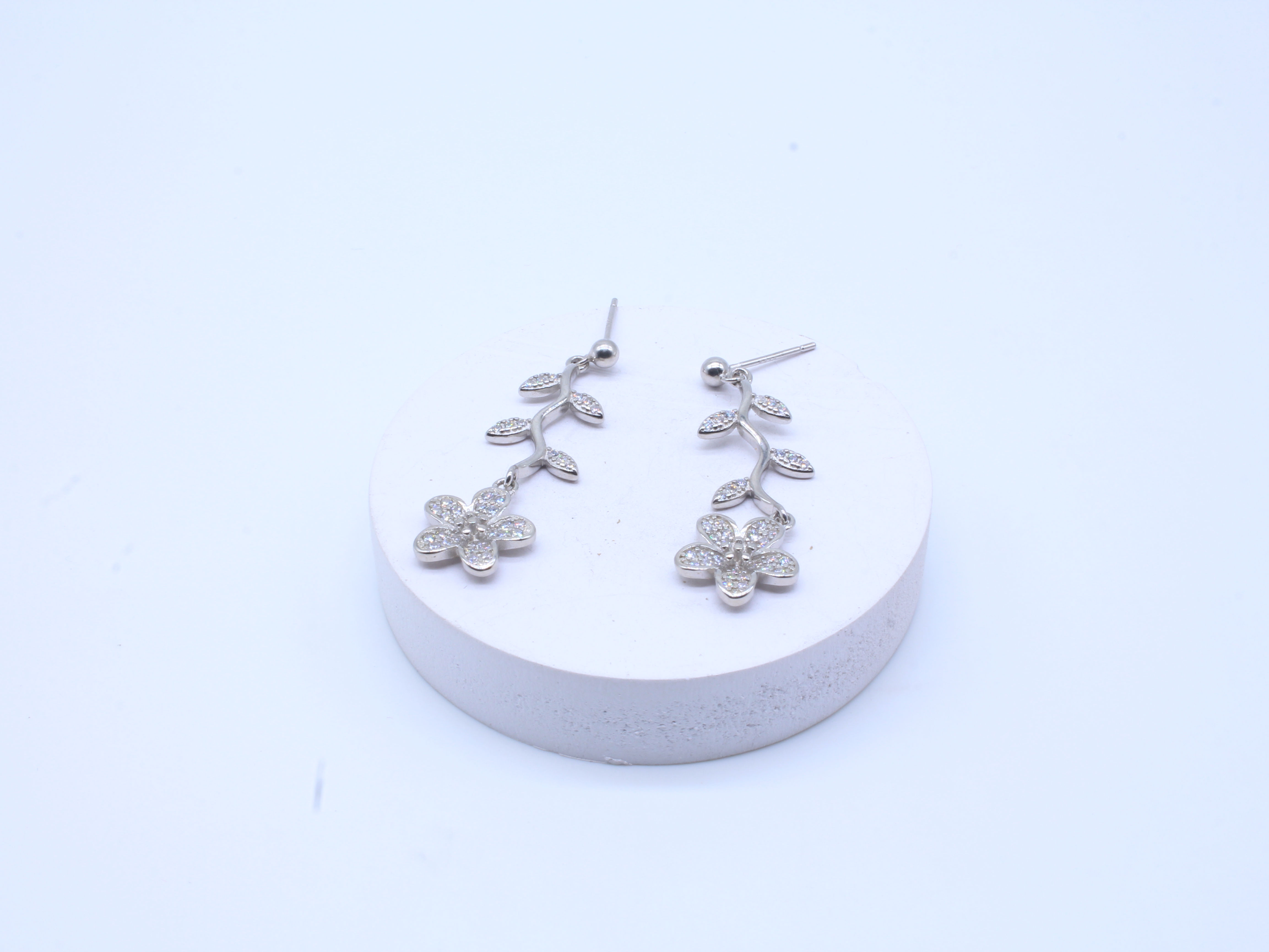 Women Earrings Simple Small