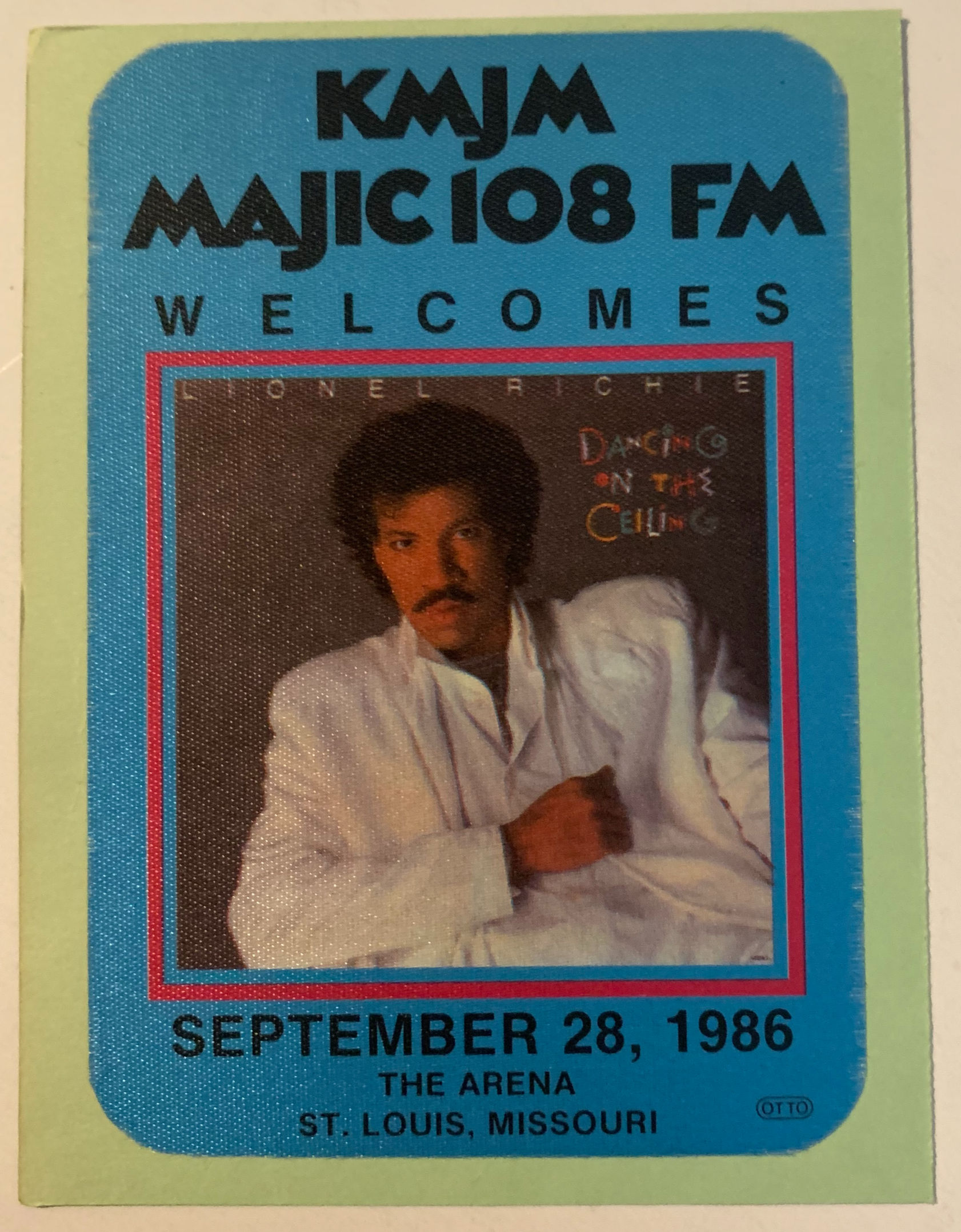 Lionel Richie Sept 28 1986 Concert Tour Backstage Pass Sticker Patch