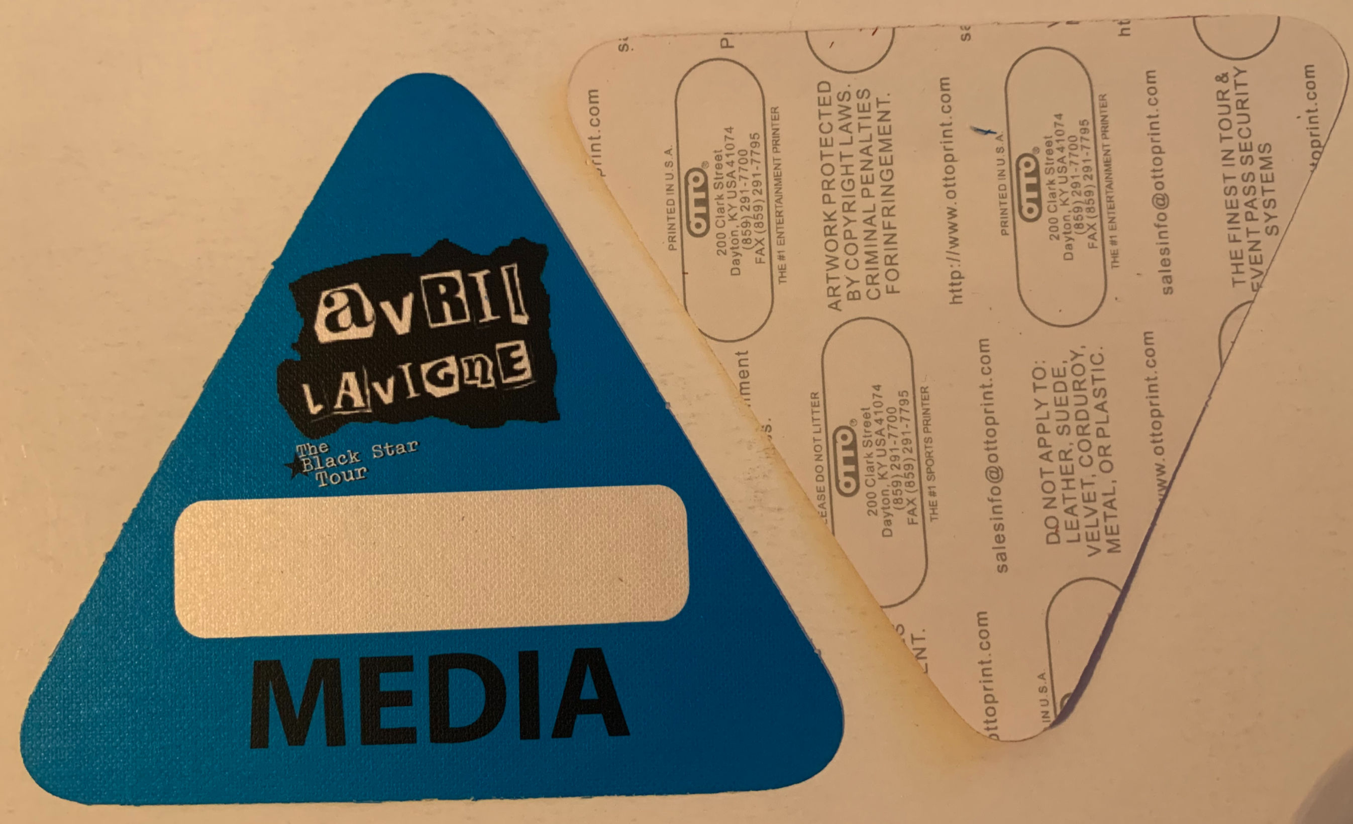 Avril Lavigne 2011 2012 The Black Star Concert Tour Blue Media Backstage Pass
