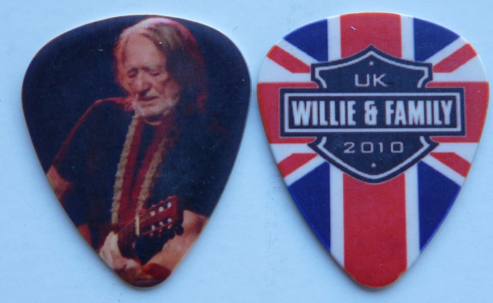 Willie Nelson & Family 2010 Europe Black Union Jack Photo Back Real Guitar Pick