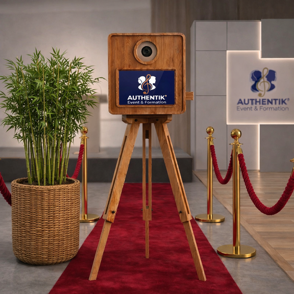 L'Authentik' Wood Booth, photobooth en bois à louer dans le Finistère