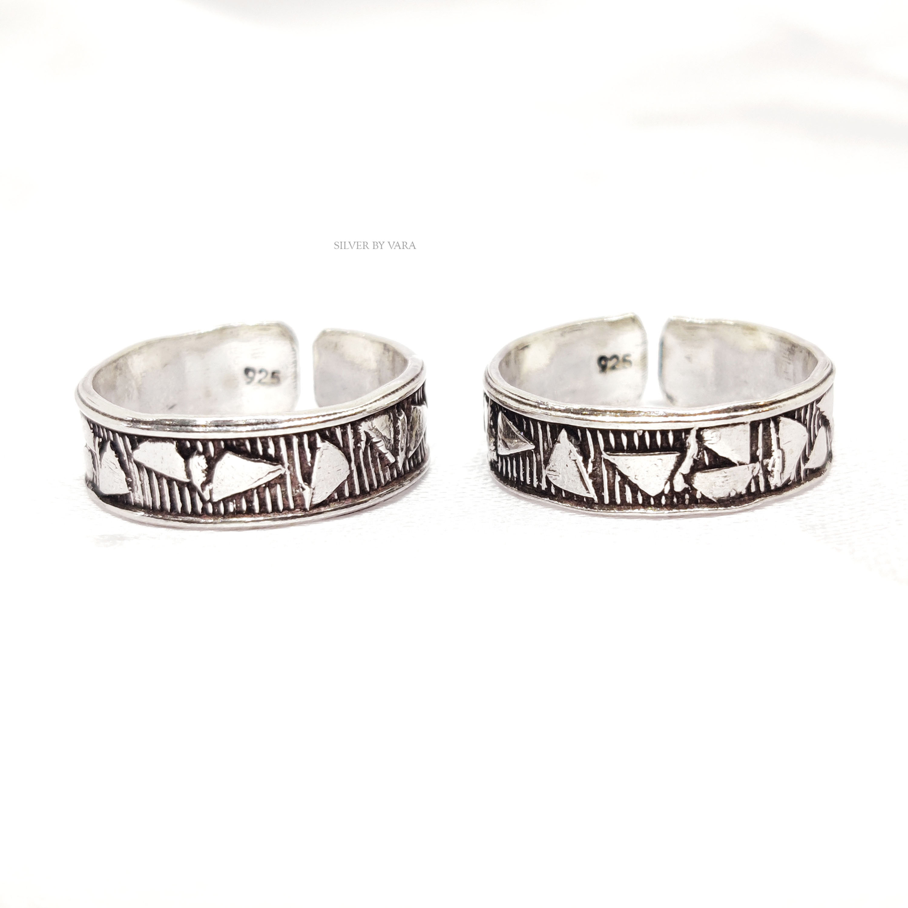 Oxidized Silver toe ring