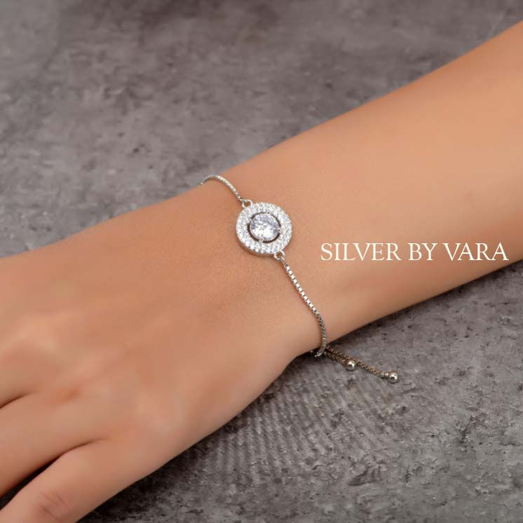 Thumbnail: Elegant solitaire silver adjustable bracelet for women