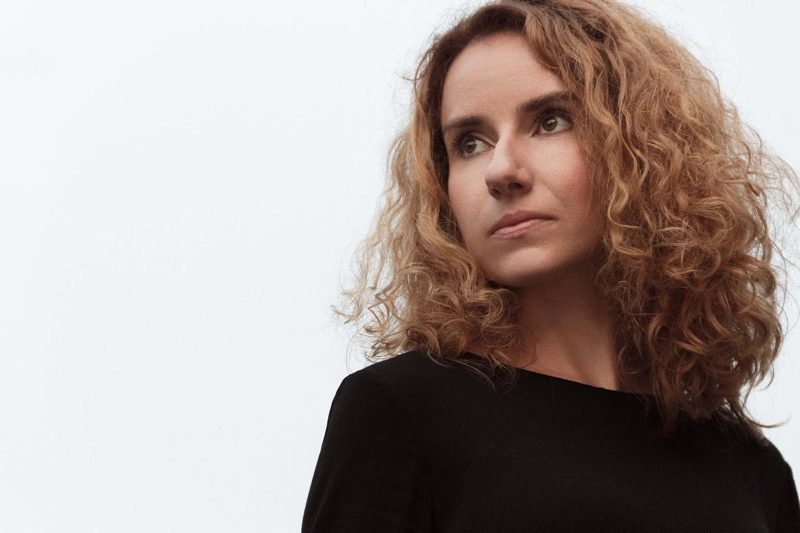 Biografia | ANNA RUTTAR