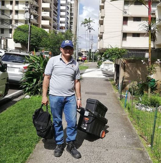 #plomeroalinstante_realizandoserviciode_