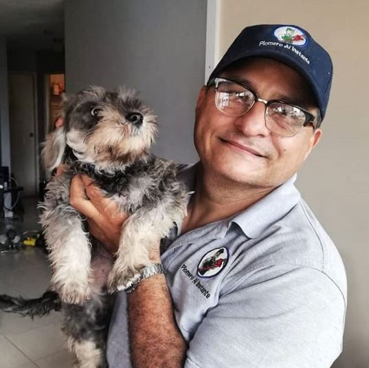 plomeroalinstante_conmascotasdelosdueños