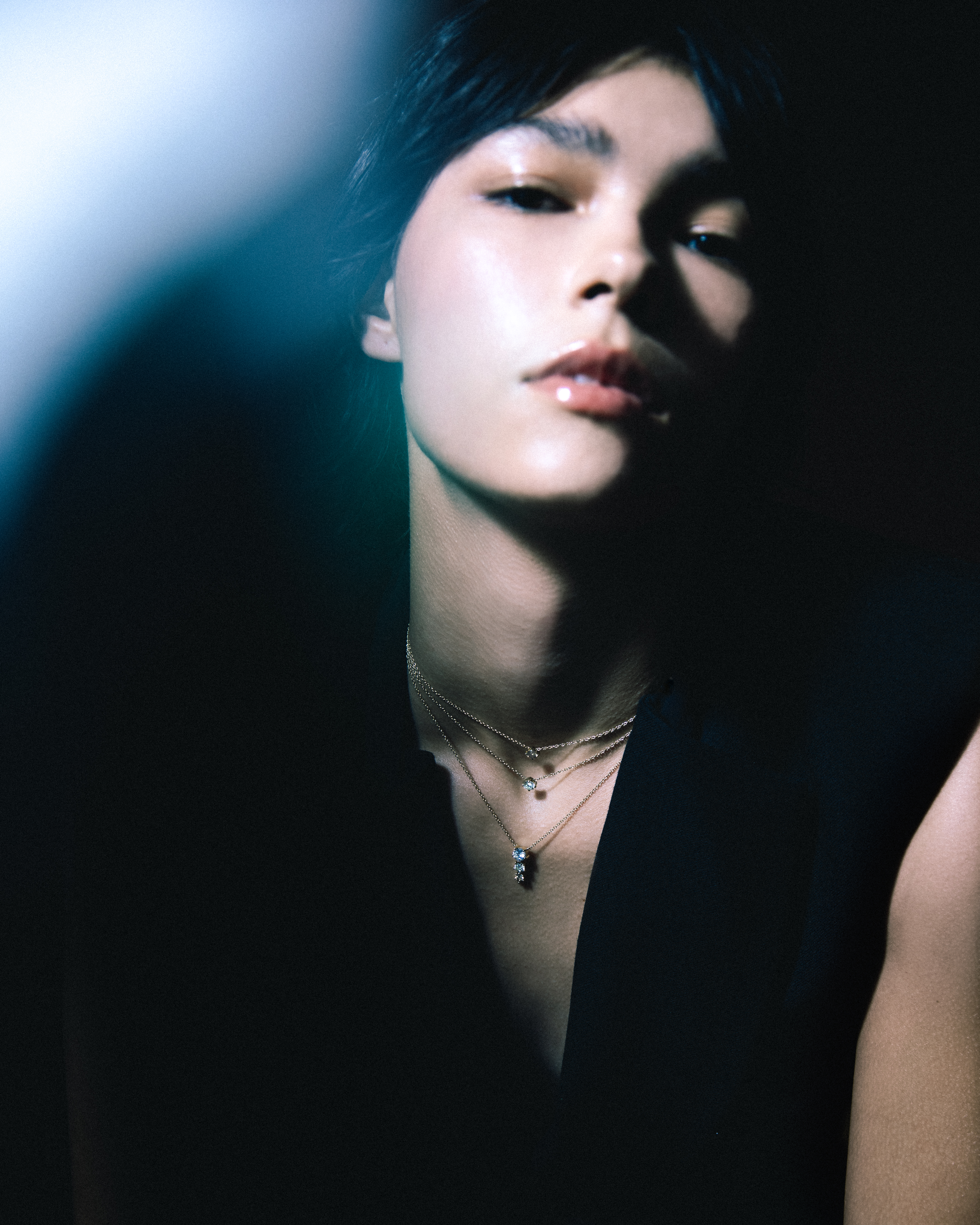 DeBeers A Diamond is Forever Campaign diamond jewelry photography by Arrow Radisch