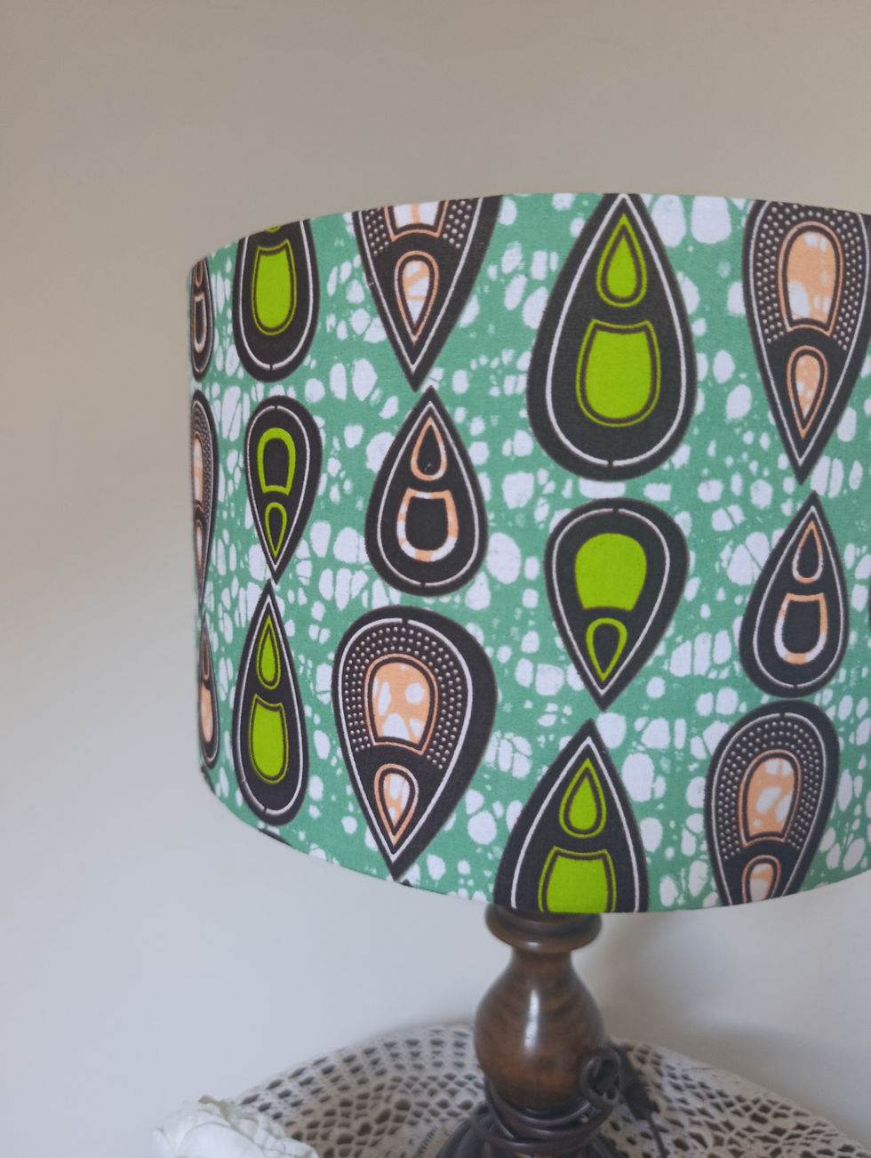Miniature : Lampe bois rustique vintage | Abat-jour wax ethnique graphique