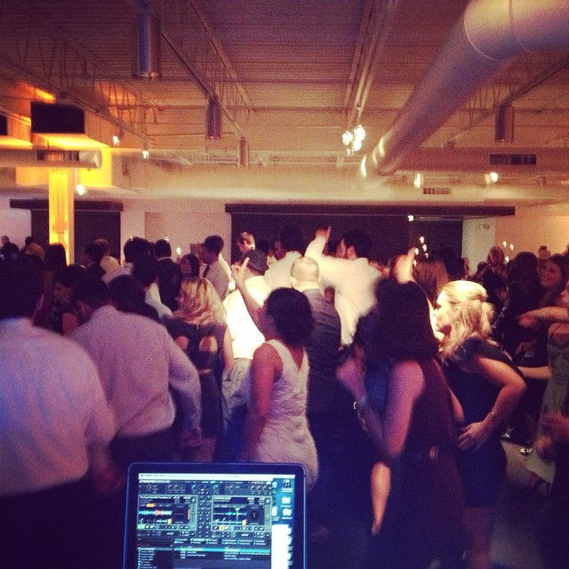 To the Left To The Right #RockosModernWife