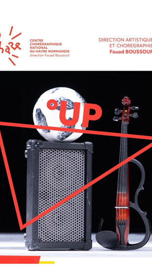°UP – Un ballon, un violon, et la poésie du geste