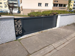 Portail aluminium motorisé