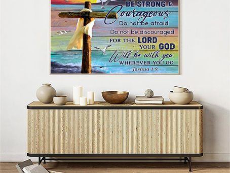 (Fast Shipping) Christian beach be strong and courageous canvas