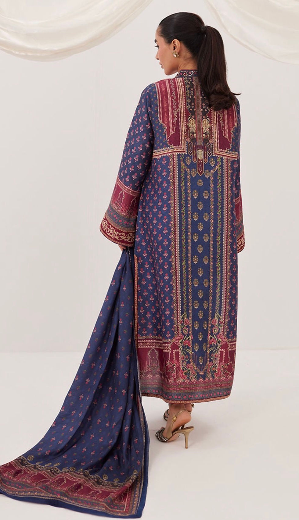 Thumbnail: Eluria Shirt and Dupatta