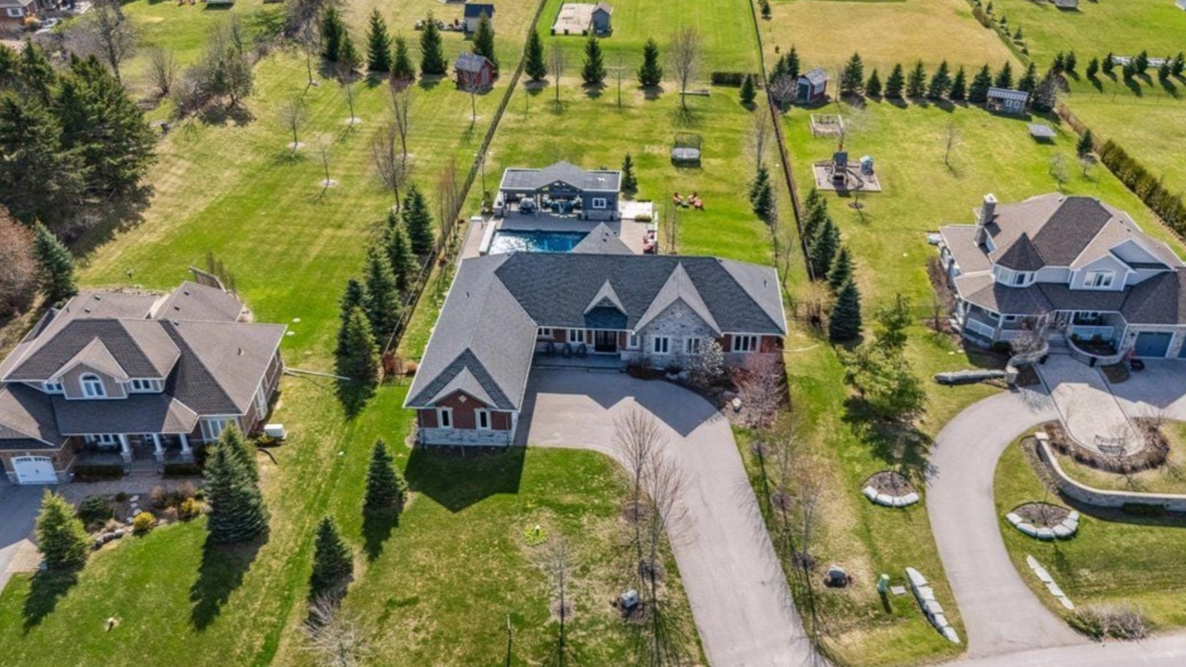 Aerial view of Uxbridge, Ontario and residential neighbourhoods – Velora Water Filtration Systems