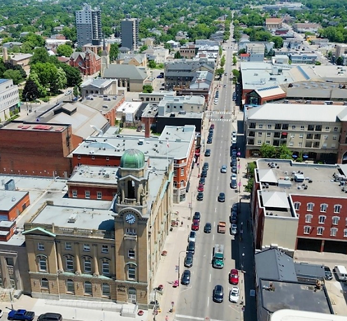 Aerial view of Brantford, Ontario looking over the city centre, Grand River, and surrounding residential neighbourhoods – Velora Water Systems service area for premium water filtration and softener systems