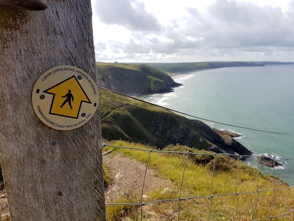 pobřeží okolo Pembrokeshire
