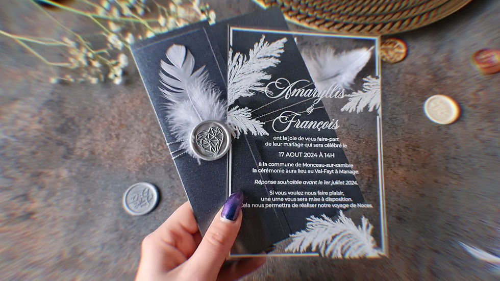 Miniatura: Elegant wedding acrylic invitation with feather in cover wit wax seal