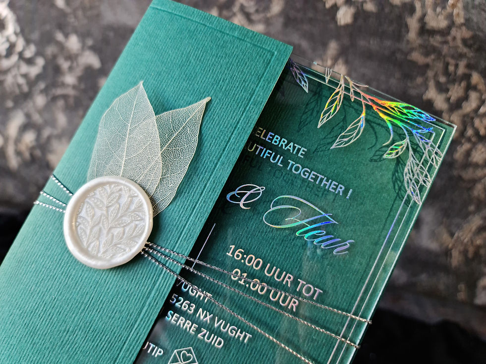 Miniatură: IS-096 Invitatie transparenta cu text iridescent cu coperta, sigiliu si frunza
