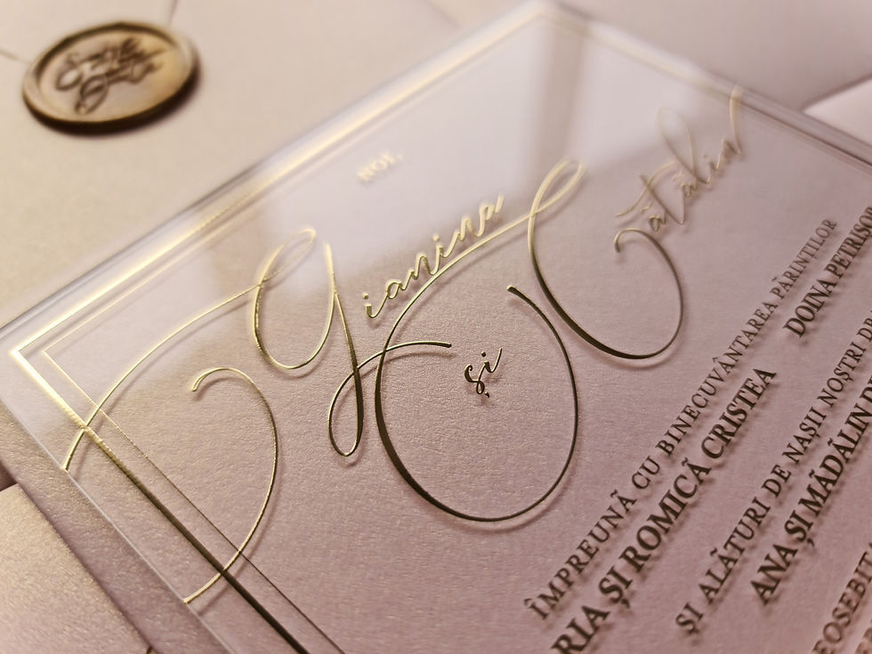 Miniatură: IS-095 Invitatie transparenta cu text auriu in stil clasic cu plic vertical