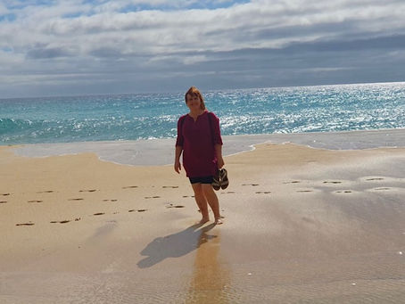Frau am Strand