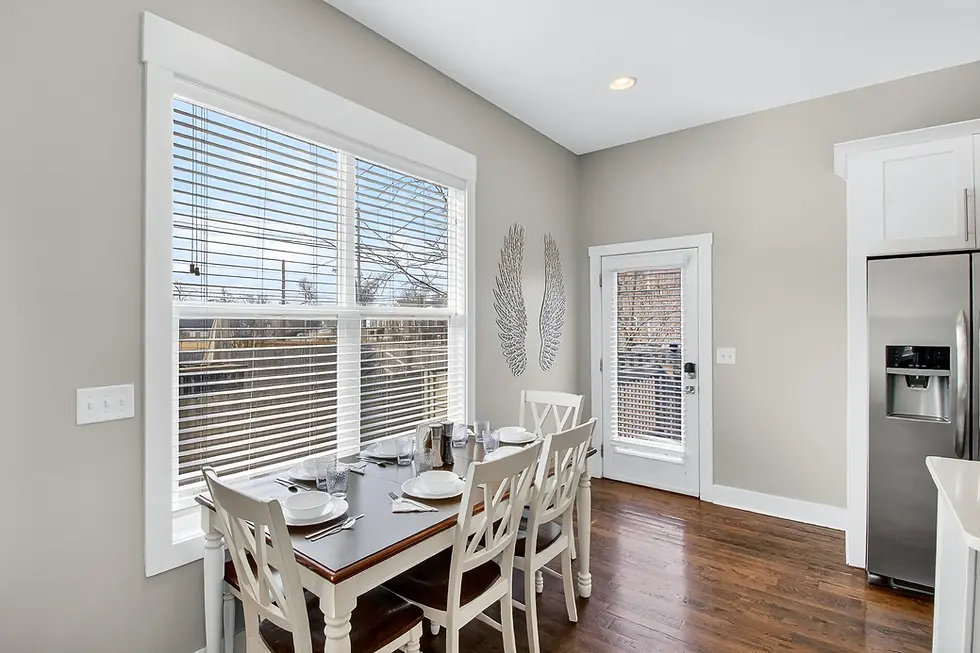 Dining room at Underwood Manor Nashville vacation rental with seating for groups