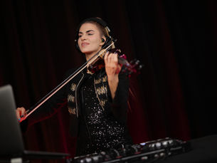 Why Hybrid Entertainment Is Becoming the New Standard